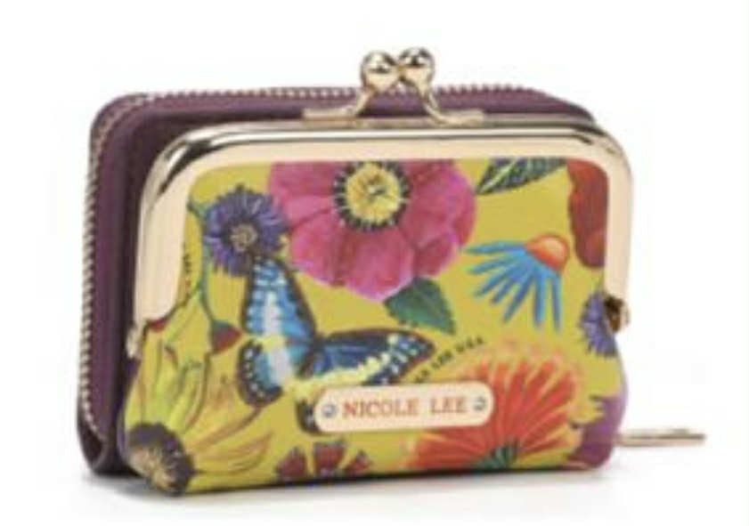Nicole Lee 